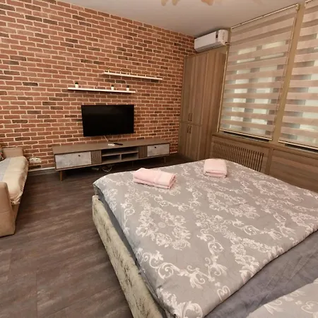 94 3 Apartment